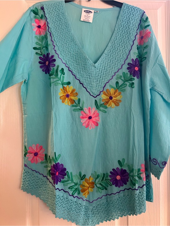 Tops - Turquoise Embroidered Floral V-Neck Tunic